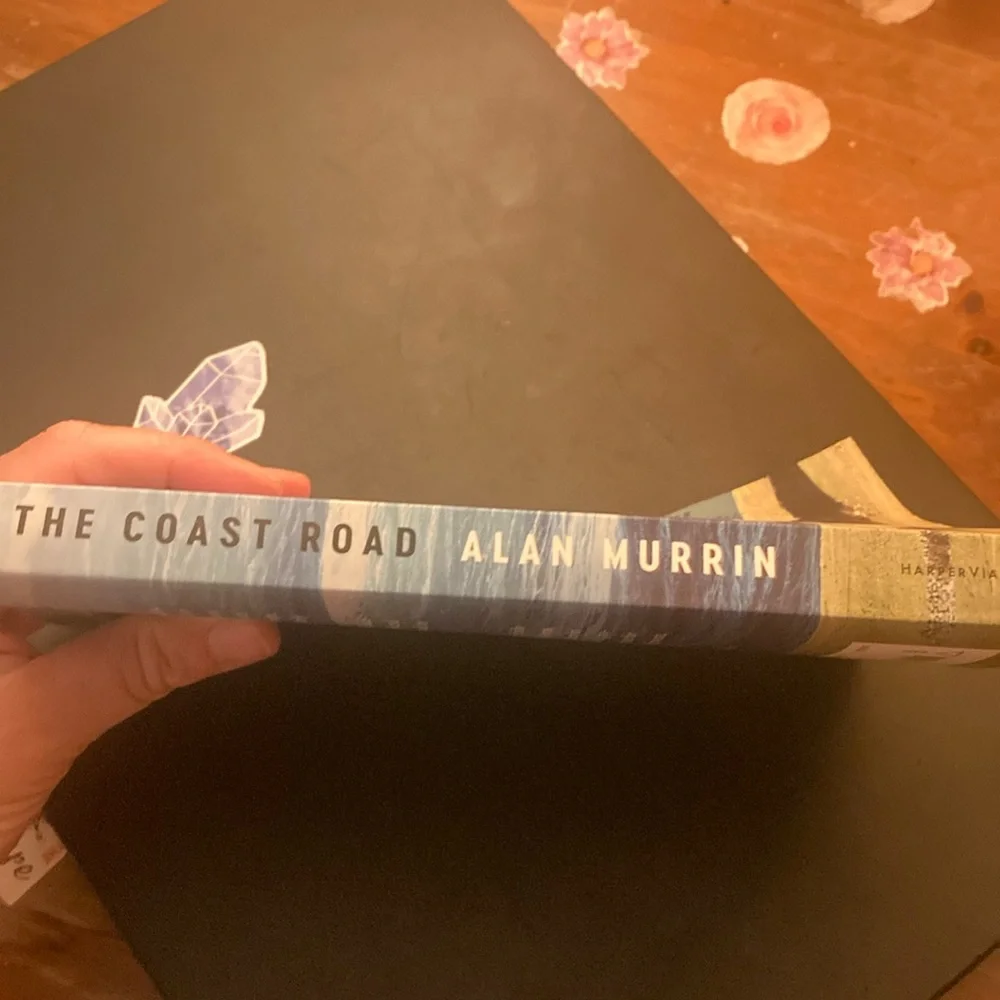 🌷 5/$25 The Coast Road Novel by Alan Murrin - Picture 2 of 7